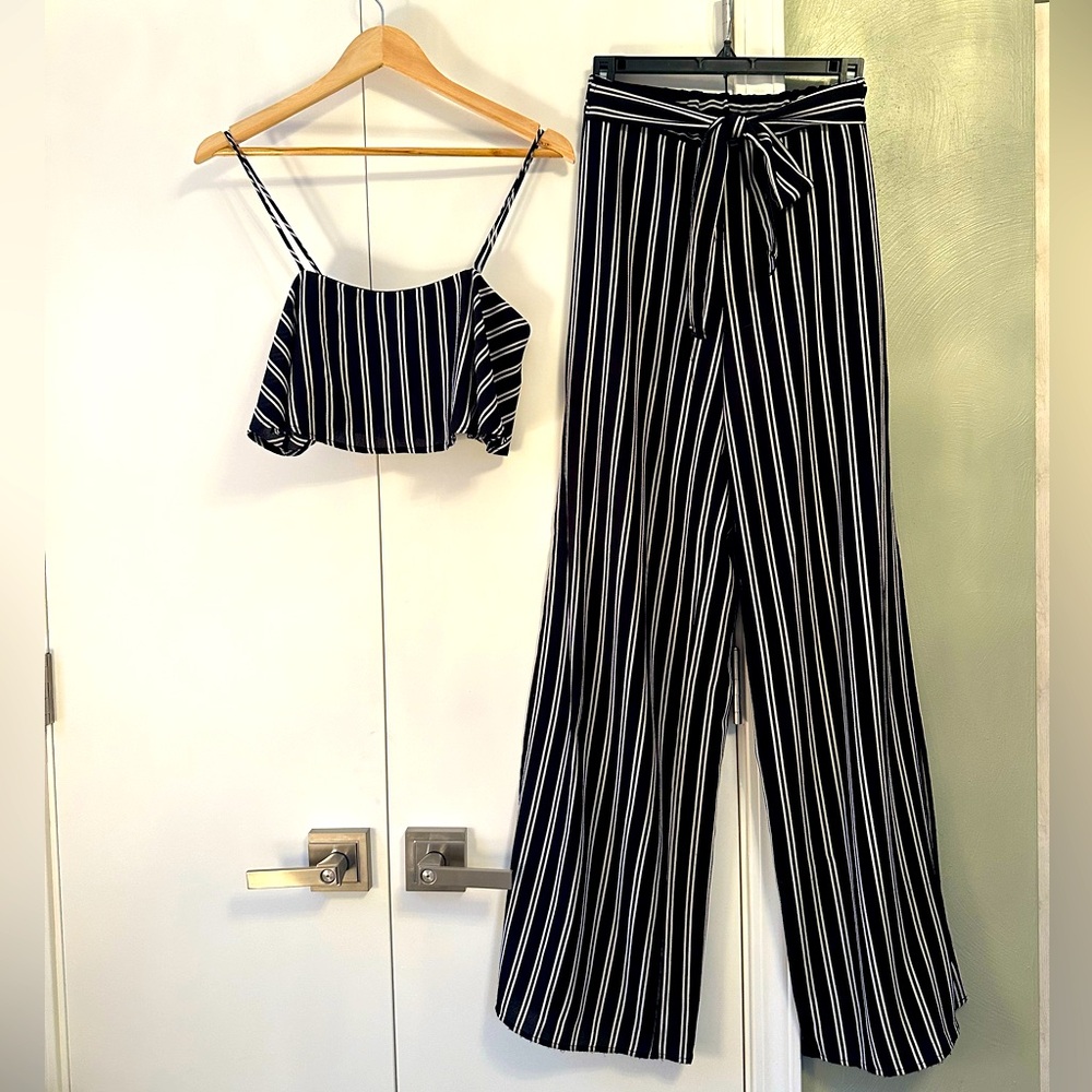 Beachy boutique black and white striped top & bottom set